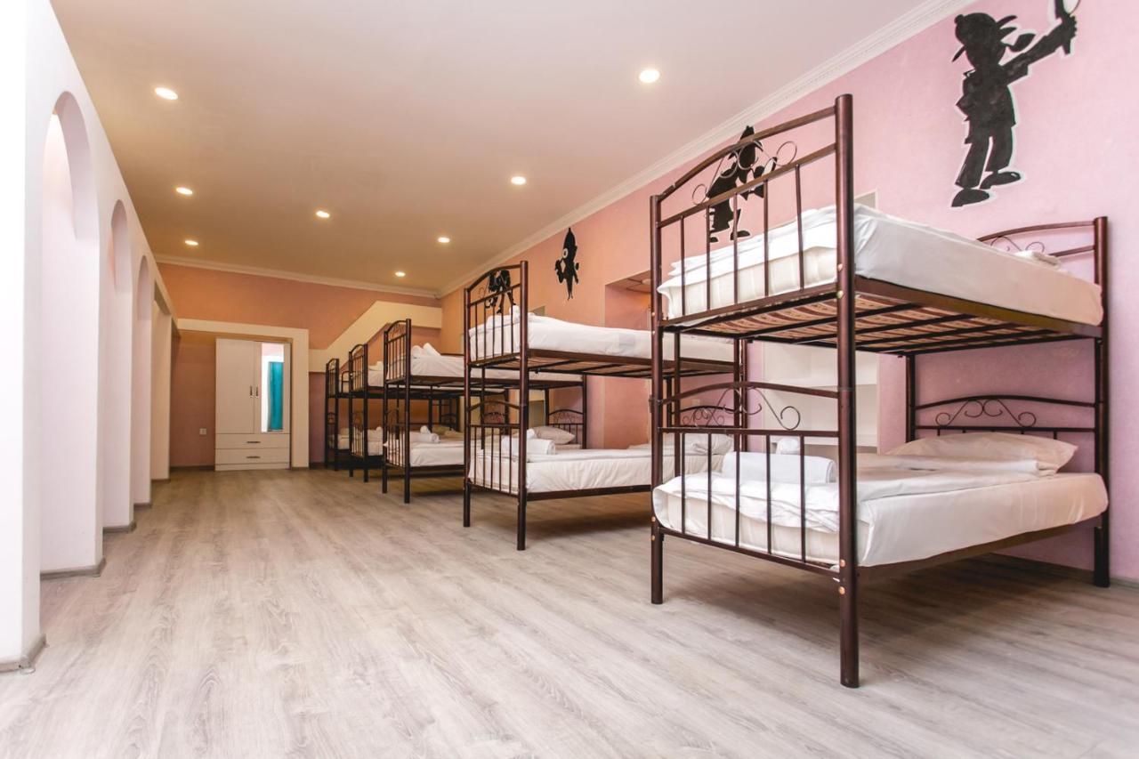 Sherlock Holmes Hostel باكو المظهر الخارجي الصورة