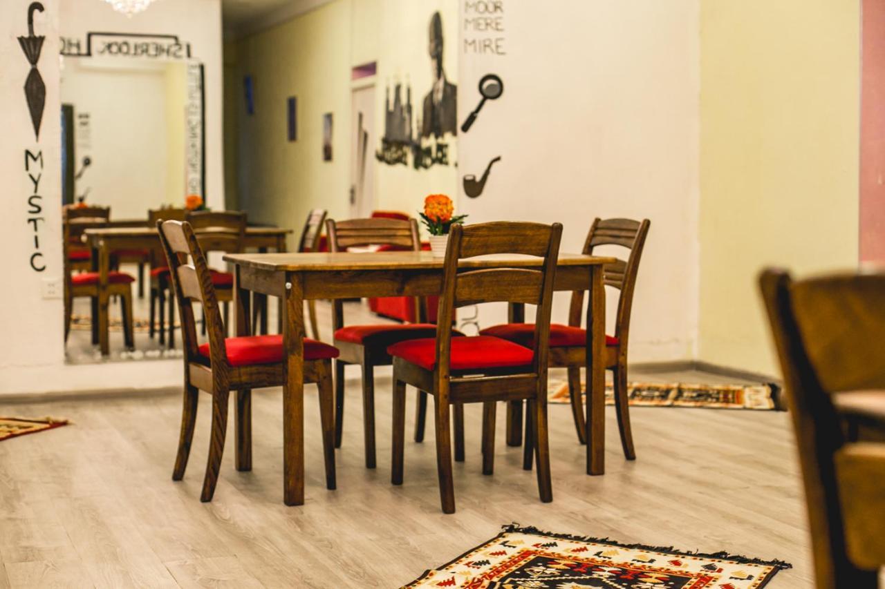 Sherlock Holmes Hostel باكو المظهر الخارجي الصورة