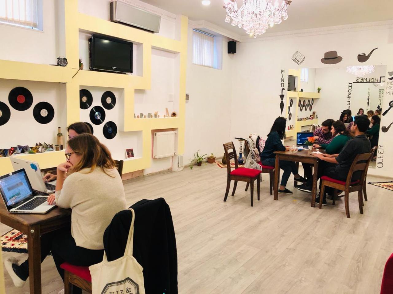 Sherlock Holmes Hostel باكو المظهر الخارجي الصورة