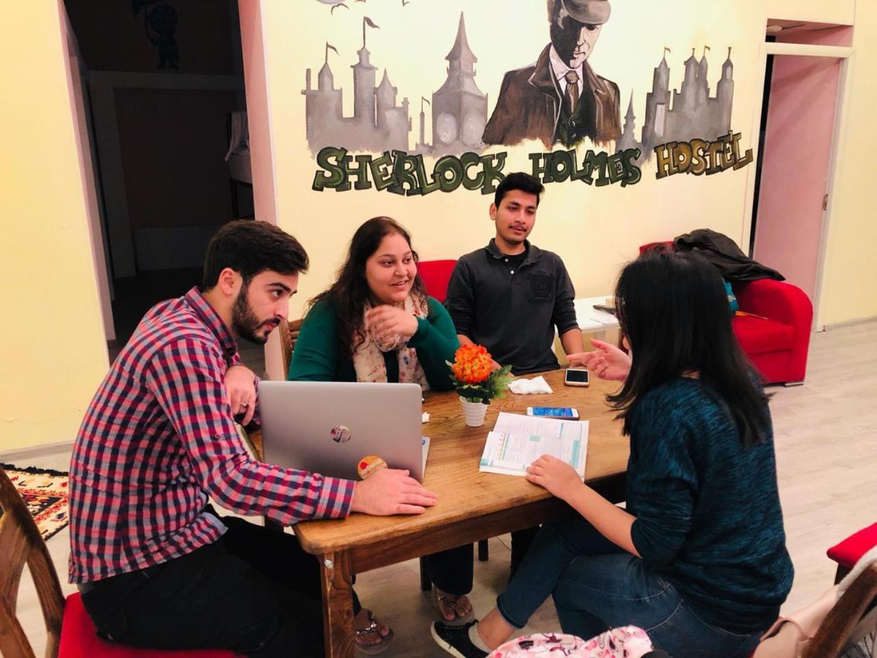 Sherlock Holmes Hostel باكو المظهر الخارجي الصورة